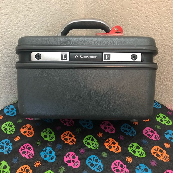 samsonite silhouette 4